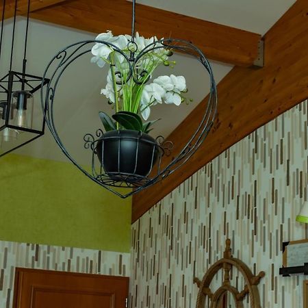 サルラ・ラ・カネダL'Enea - Maison Avec Piscine Partageeアパートメント エクステリア 写真